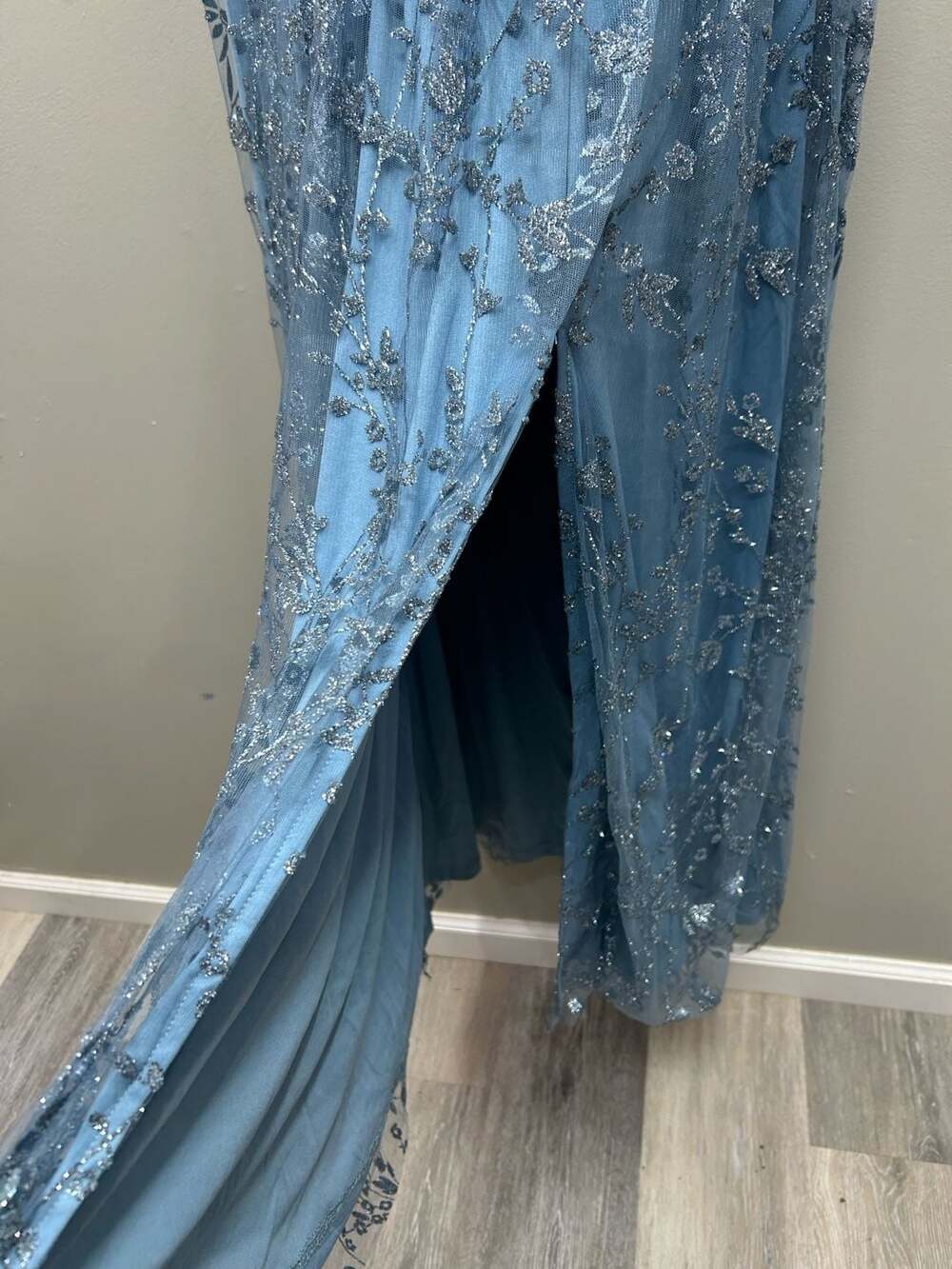 Baltic Born Blue Sequin Embroidered Flutter Sleeve Maxi Dress Size M - Picture 11 of 11